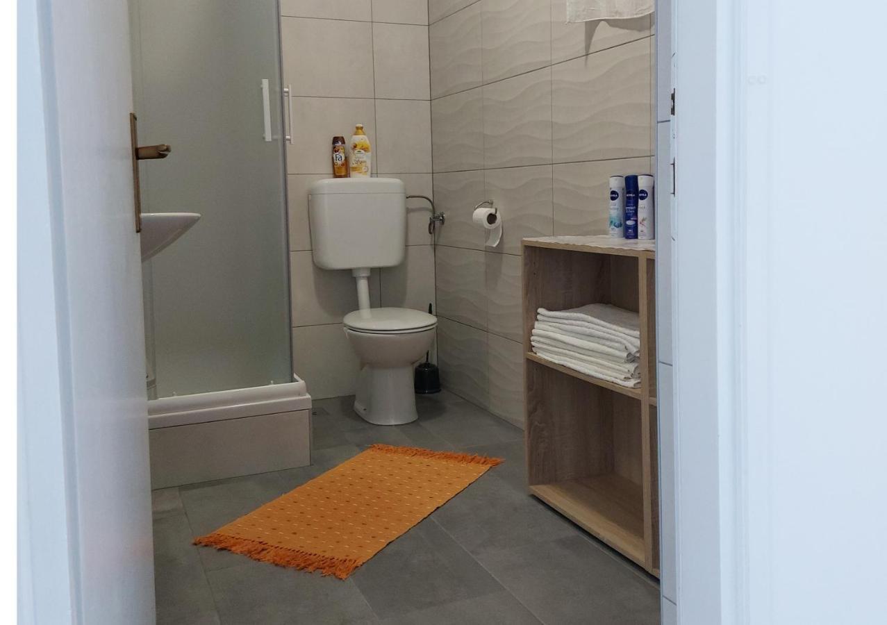 Apartmani Mare Novi Vinodolski Cameră foto